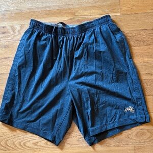 Tracksmith session shorts, men small 7” inseam